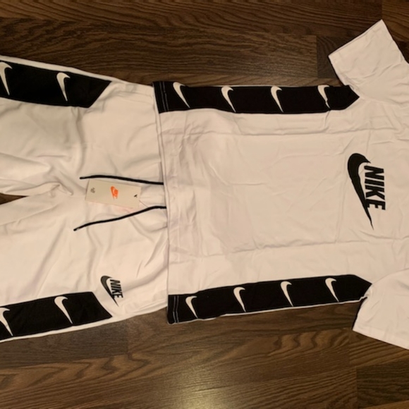 Nike short set - Picture 3 of 3